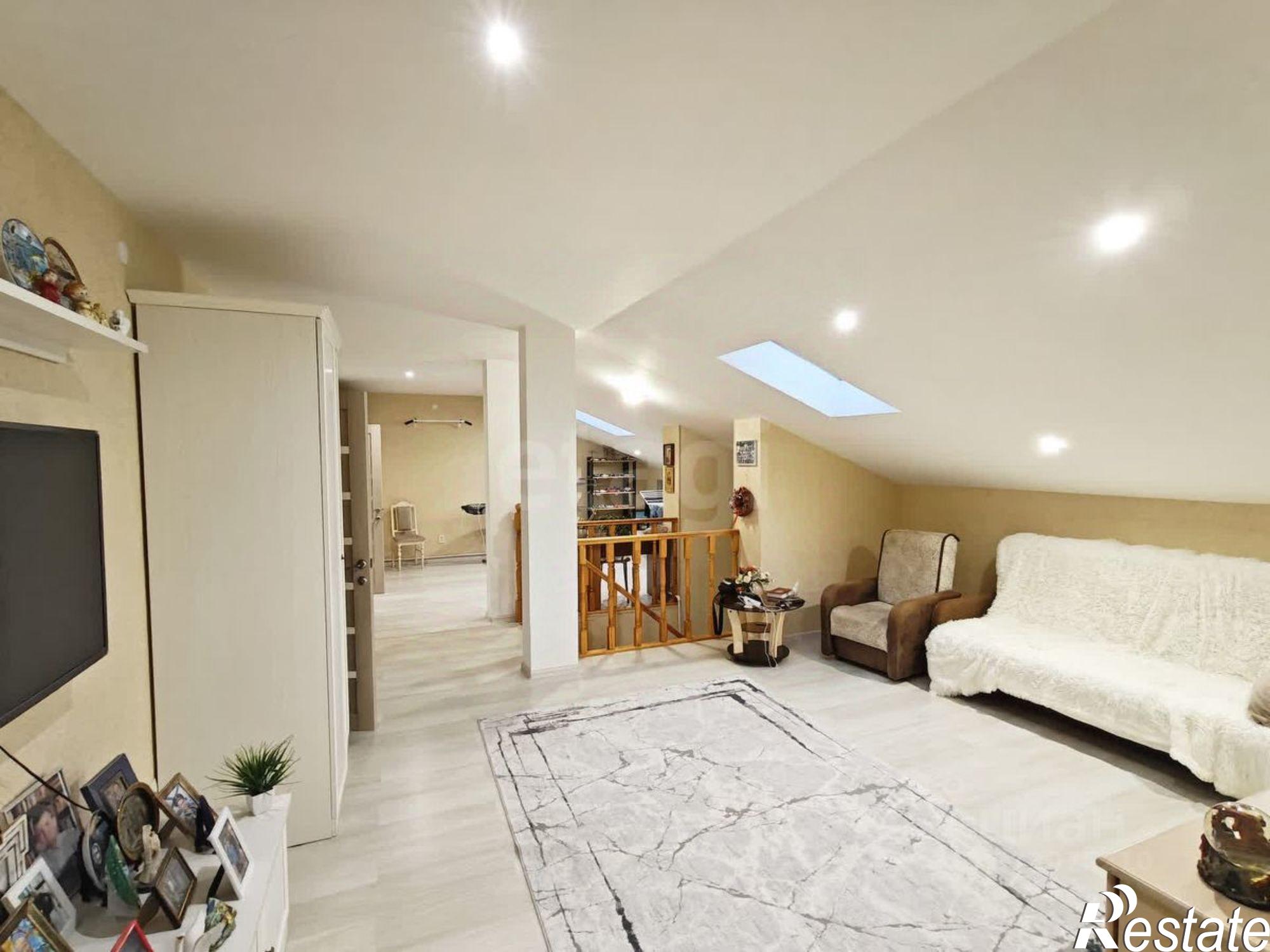 Купить квартиру за 8 800 000 рублей на Каштановая улица, 24