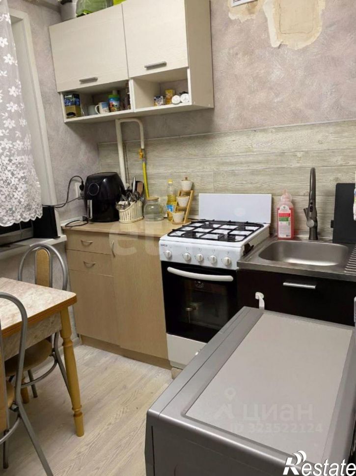 2-комн квартира улица Лаврентьева, 42,  д. 42