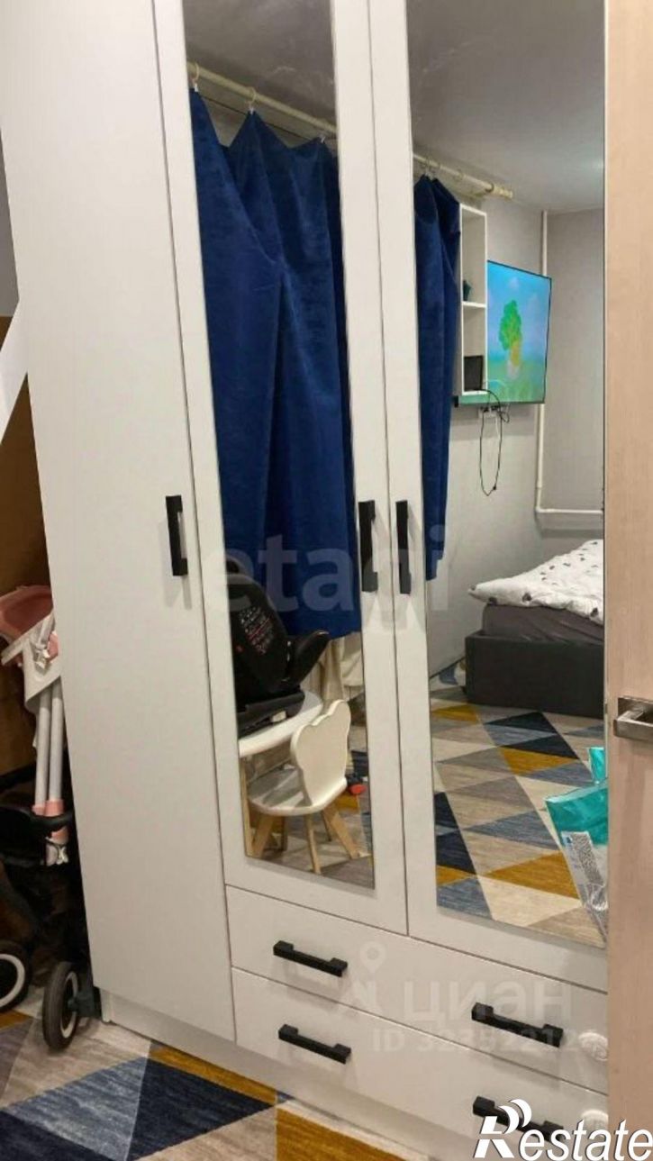 2-комн квартира улица Лаврентьева, 42,  д. 42