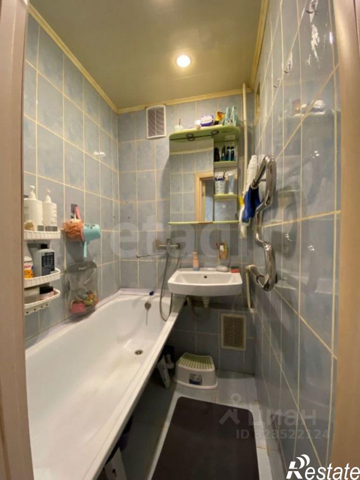 2-комн квартира улица Лаврентьева, 42,  д. 42