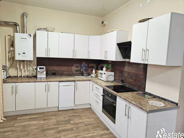 4-комн квартира Каштановая улица, 24,  д. 24