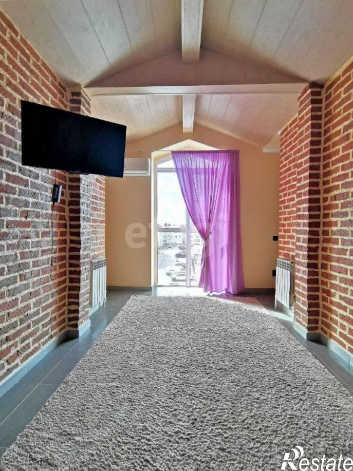 5-комн квартира улица Энгельса, 18,  д. 18