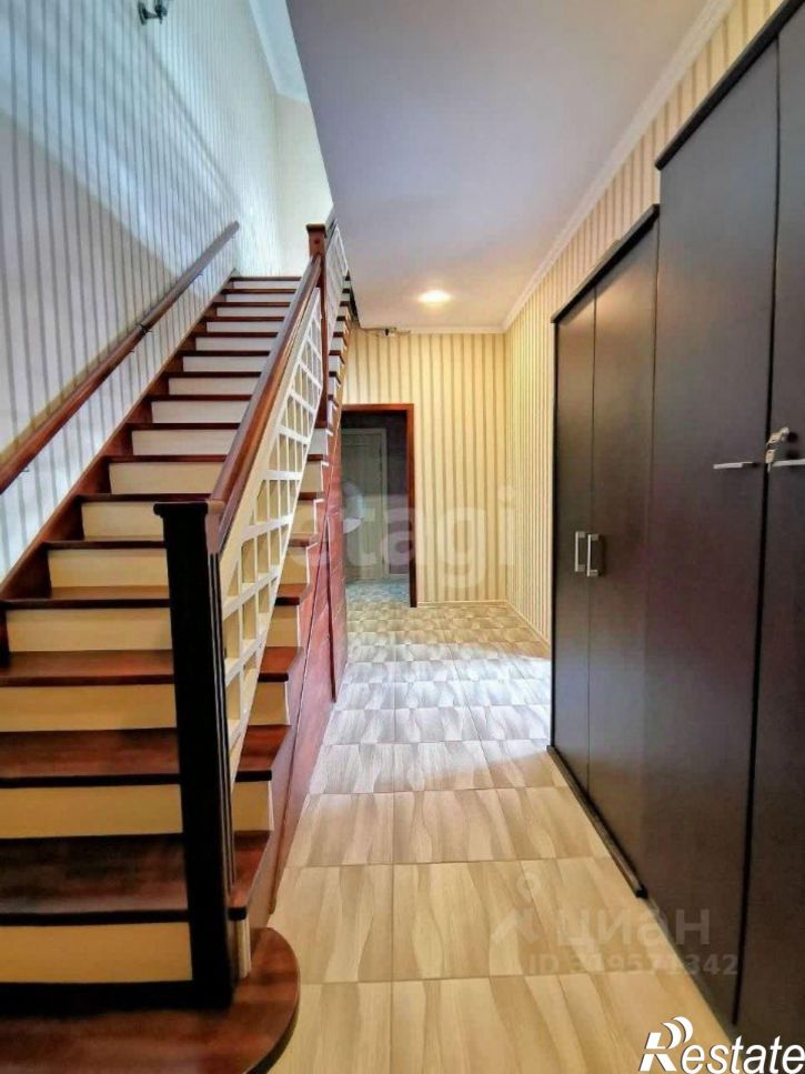 5-комн квартира улица Энгельса, 18,  д. 18