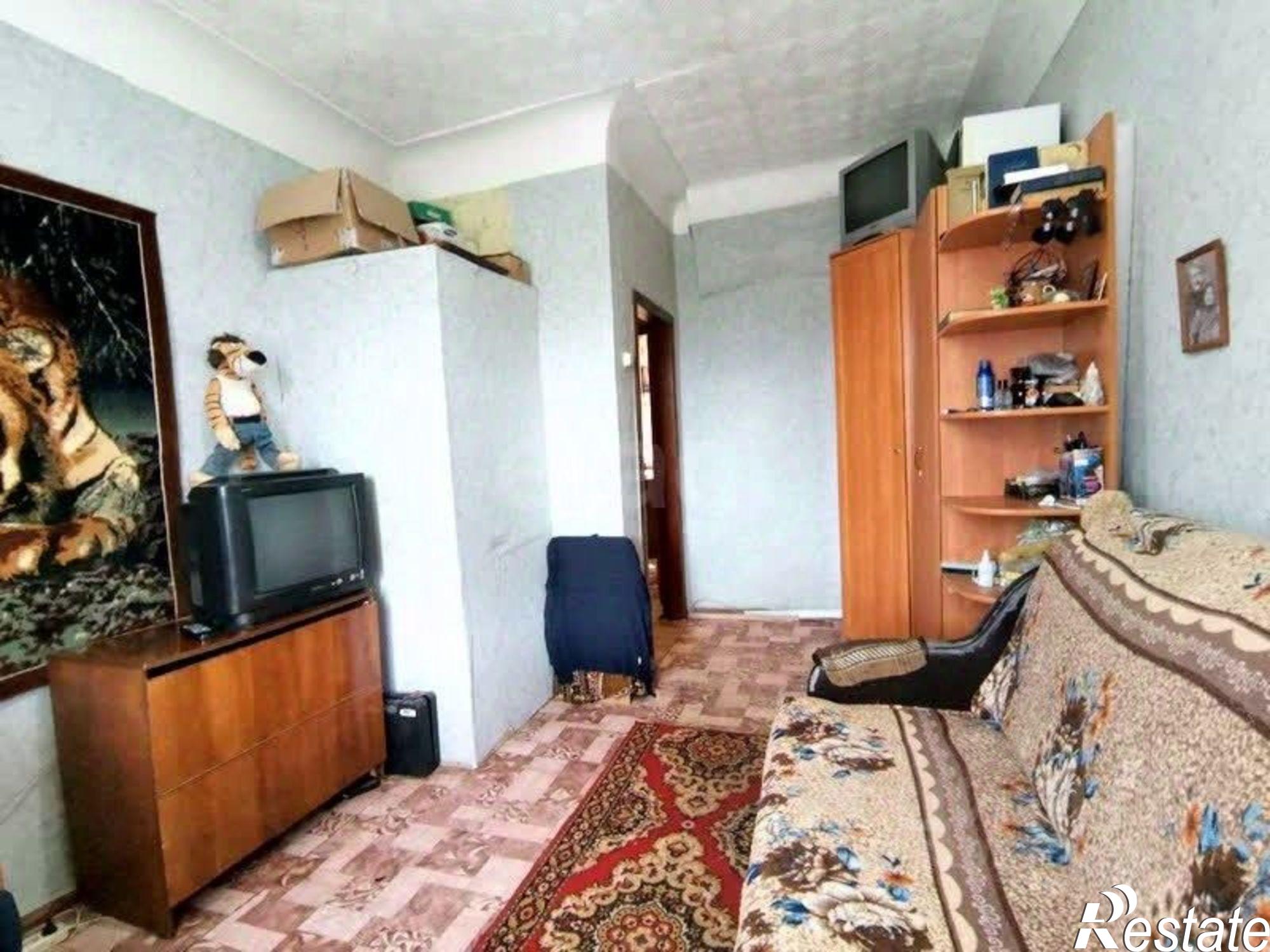 Купить квартиру за 2 350 000 рублей на Стахановская улица, 18