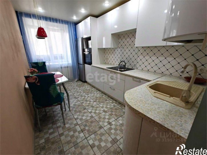 3-комн квартира улица Артёма, 40,  д. 40