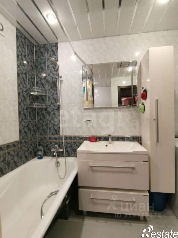 3-комн квартира Кленовая улица, 36,  д. 36