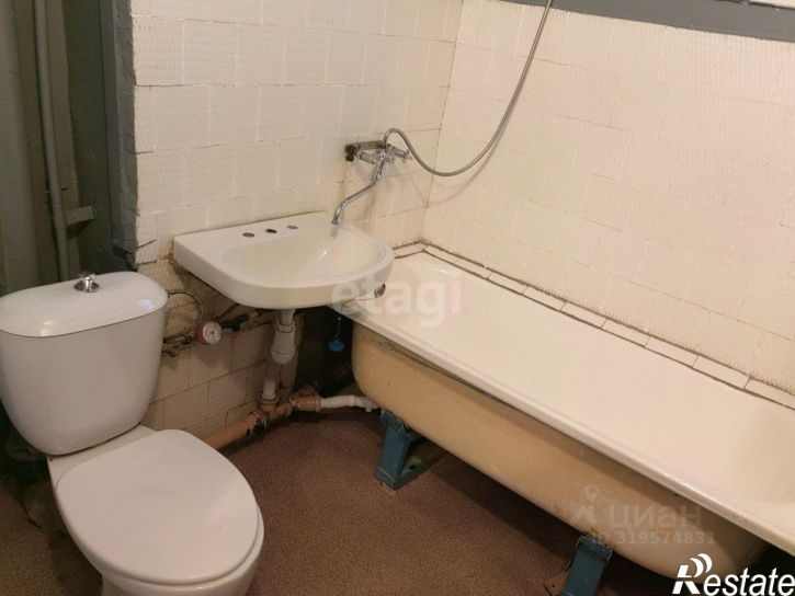 2-комн квартира Коммунистическая улица, 34,  д. 34