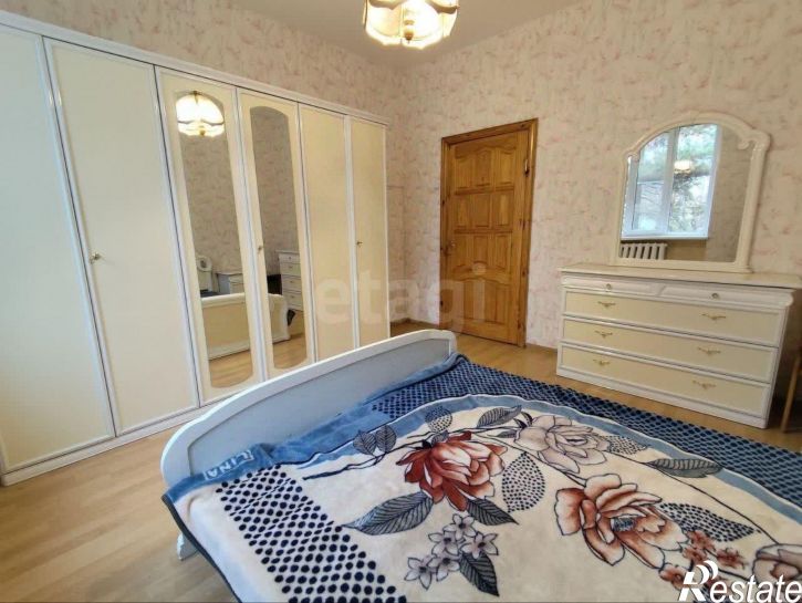 3-комн квартира улица Войкова, 9,  д. 9