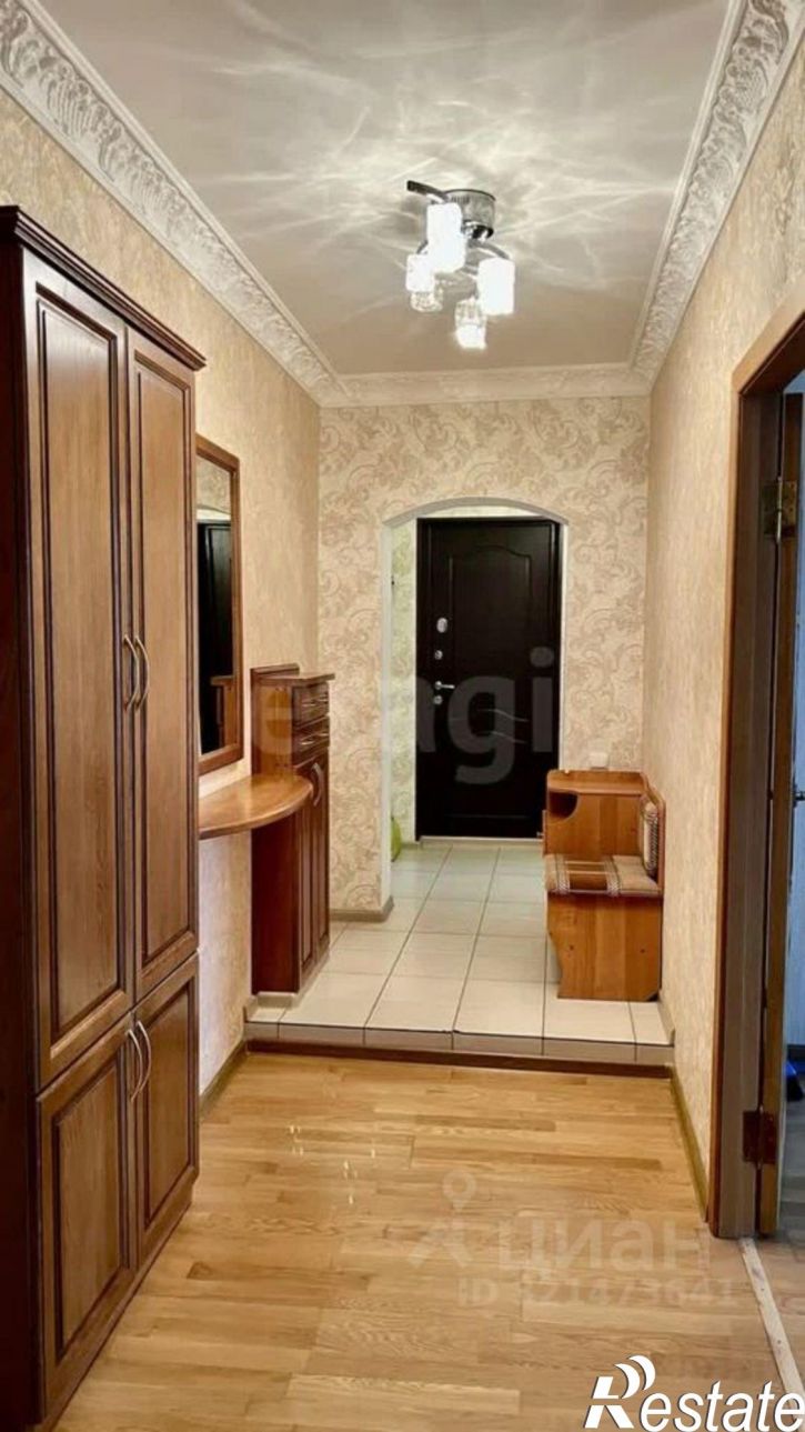 4-комн квартира улица Свердлова, 35,  д. 35