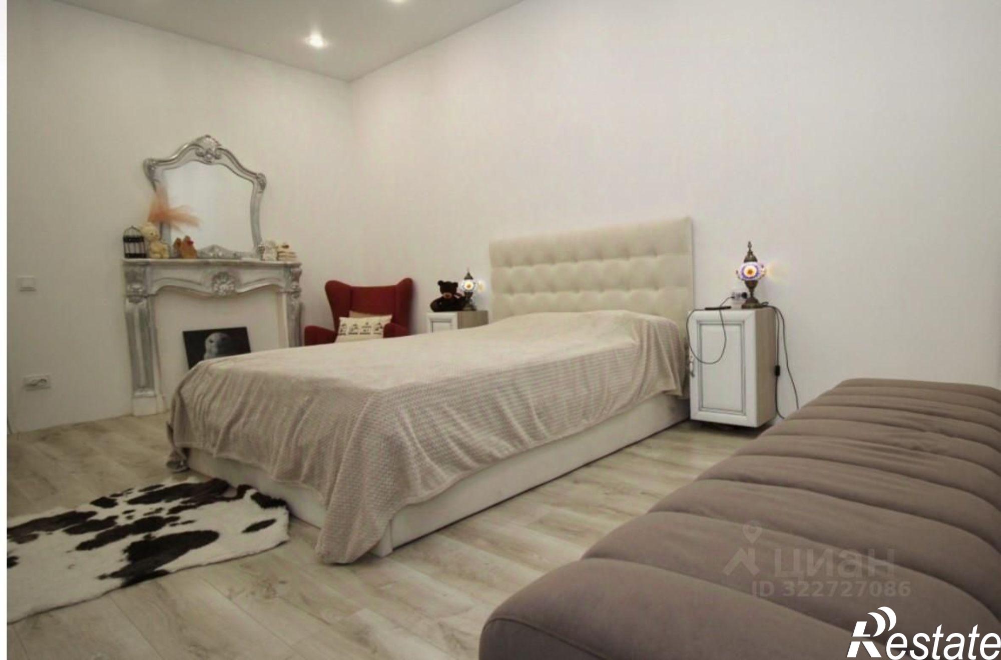 Купить дачу, дом, коттедж за 14 000 000 рублей на Каштановая улица, 24