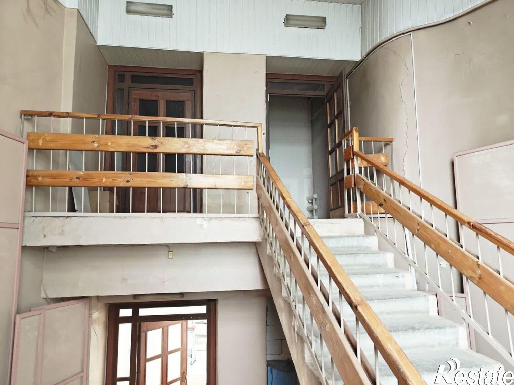 Купить офис, помещение под офис за 5 700 310 рублей на Кленовая улица, 3А