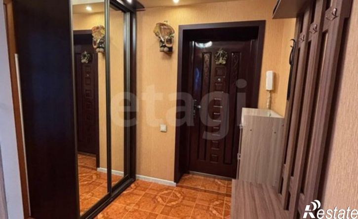 2-комн квартира улица Артёма, 11,  д. 11