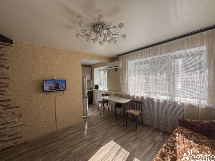 2-комн квартира улица Чкалова, 10А,  д. 10А