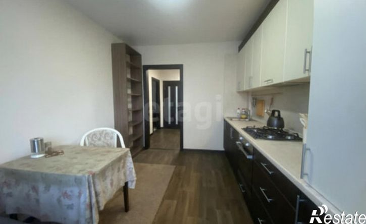 2-комн квартира улица Амосова, 50,  д. 50