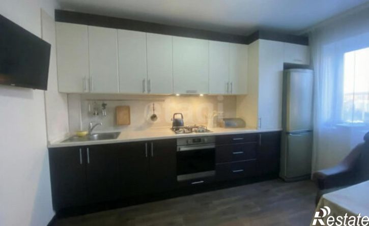 2-комн квартира улица Амосова, 50,  д. 50