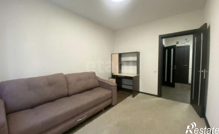 2-комн квартира улица Амосова, 50,  д. 50