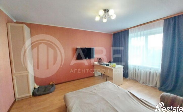 3-комн квартира ул Дзержинского, 10,  д. 10