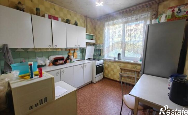 3-комн квартира улица Артёма, 27,  д. 27