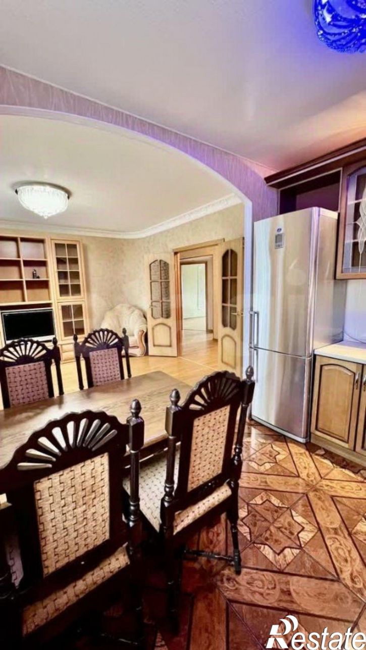 4-комн квартира ул Свердлова, 35,  д. 35