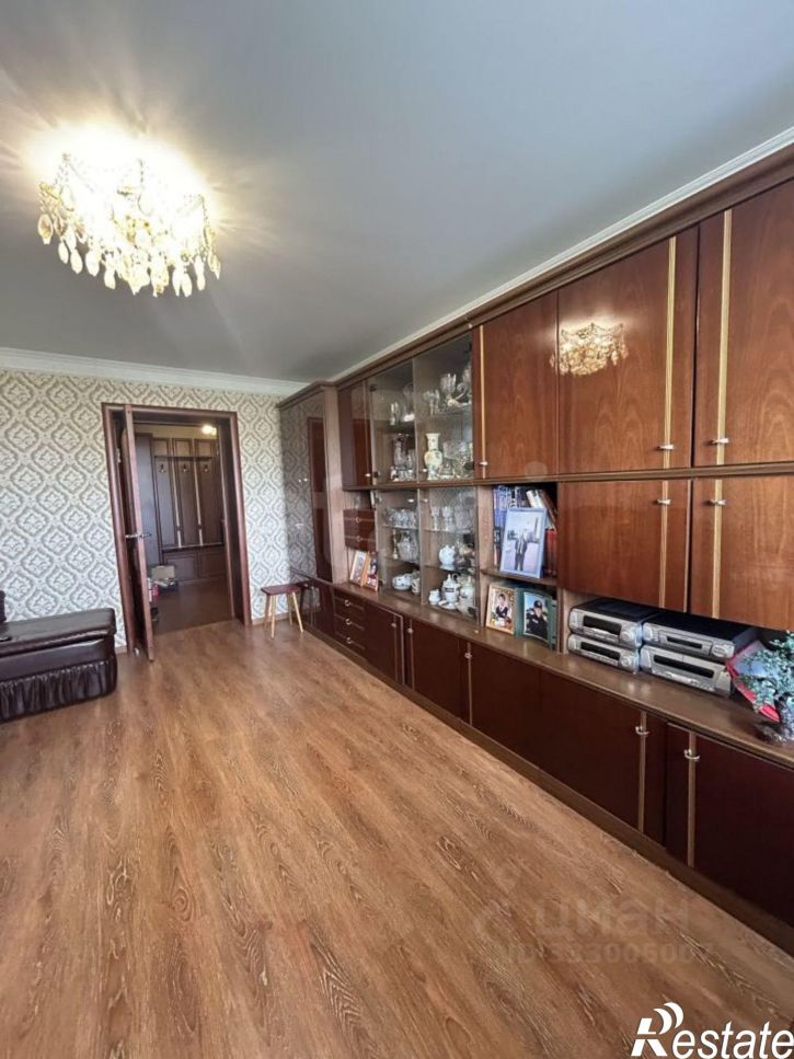 3-комн квартира ул Артема, 20,  д. 20