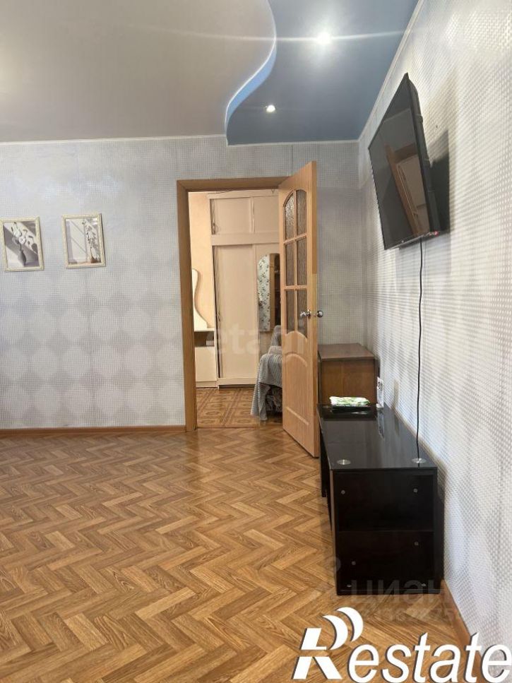 2-комн квартира улица Чкалова, 10Б,  д. 10Б