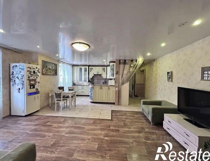 4-комн квартира Кленовая улица, 36,  д. 36