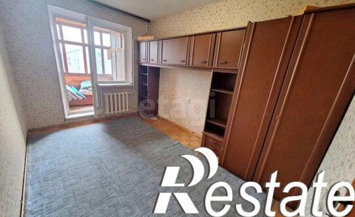 3-комн квартира улица Дзержинского, 49,  д. 49